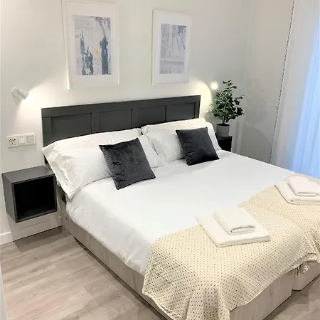 Malu Playa Con Opcion De Parking, Gijón