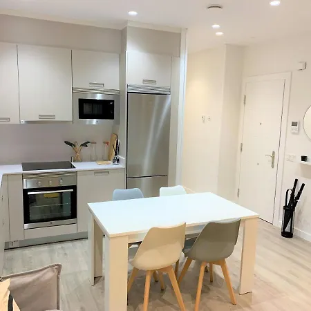 Malu Playa Con Opcion De Parking, Gijon